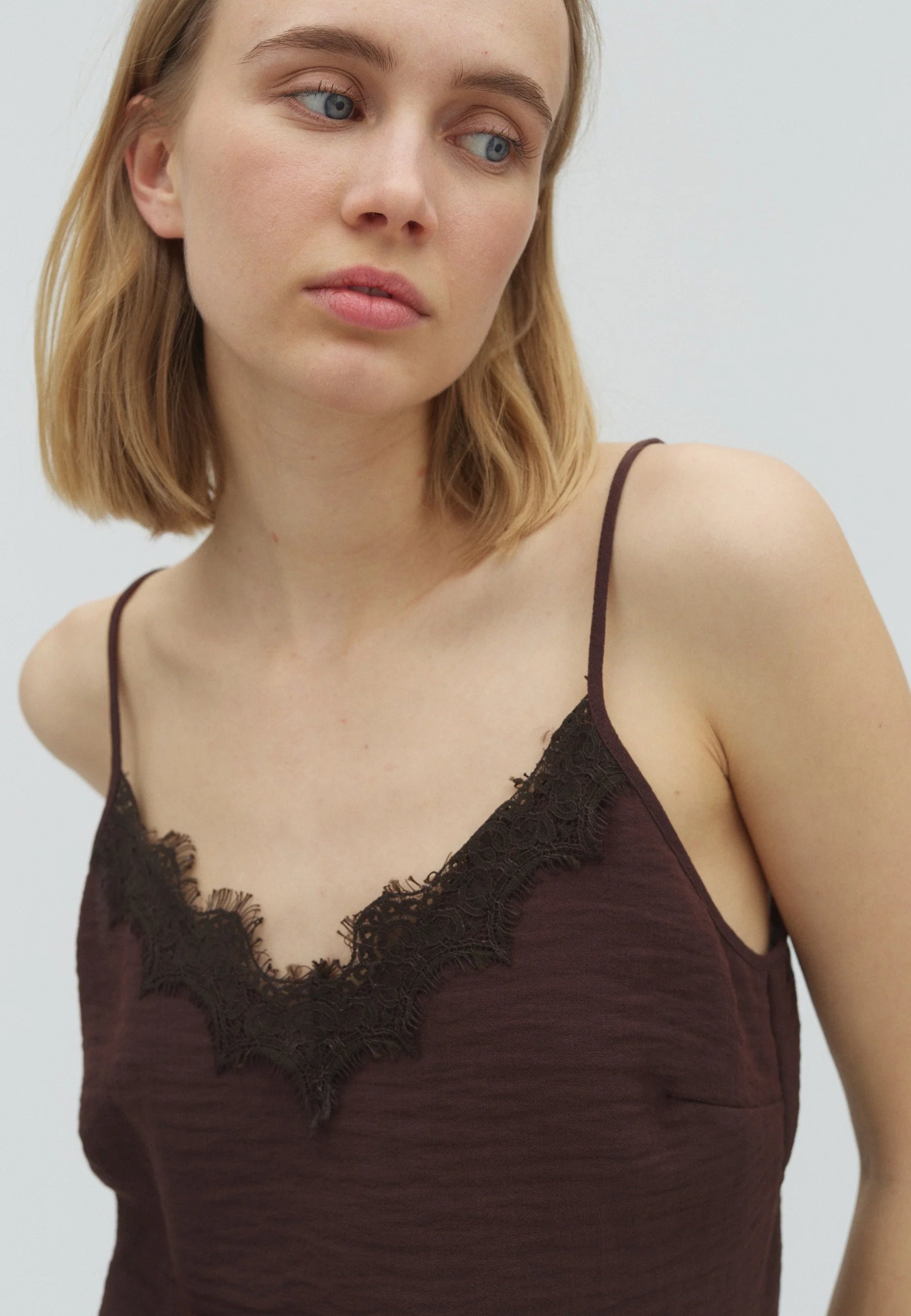 MbyM Strap Lace Top in Top in Chocolate Brown