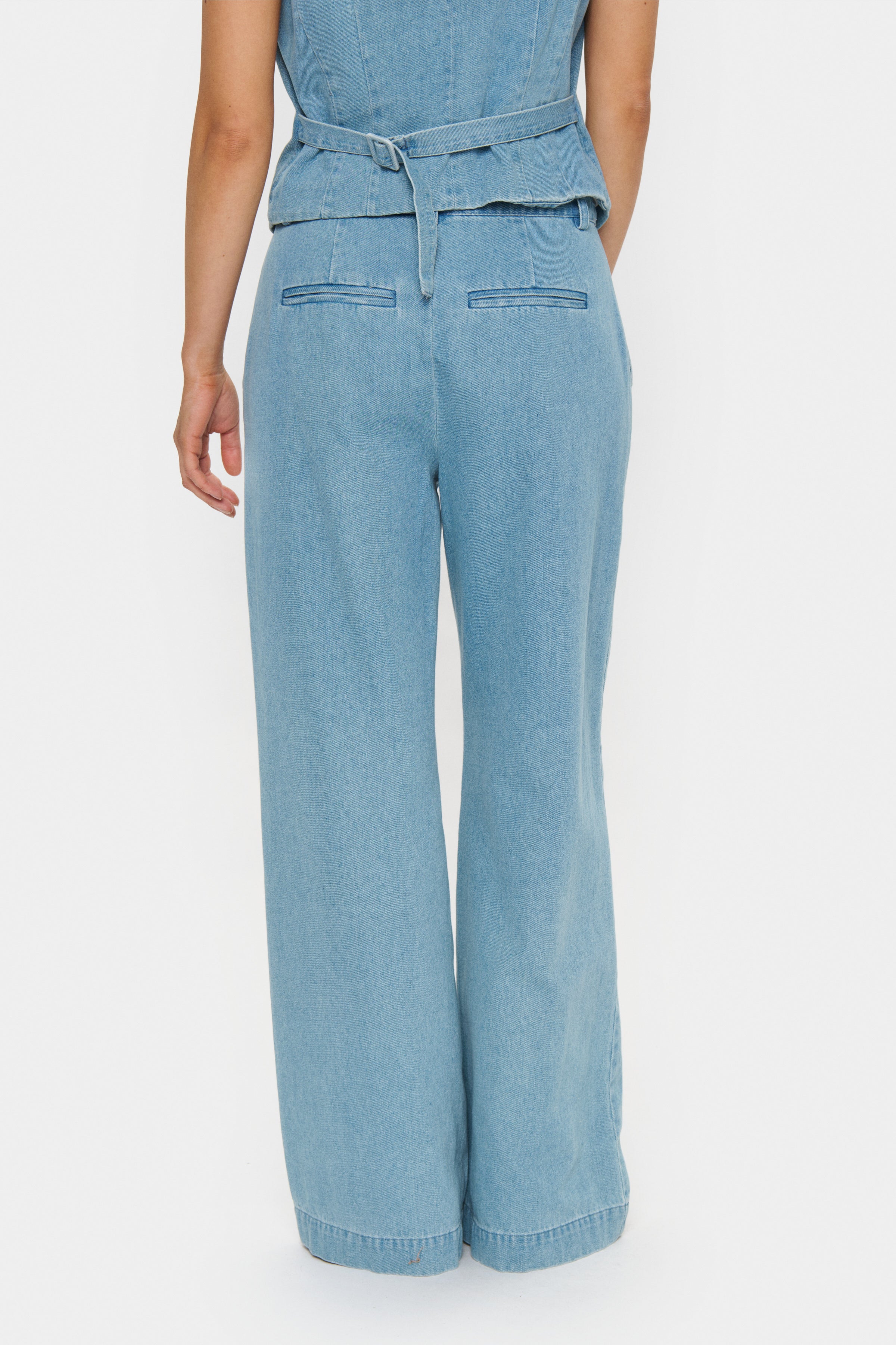 Saint Jaclyn Jeans in Smoke Blue
