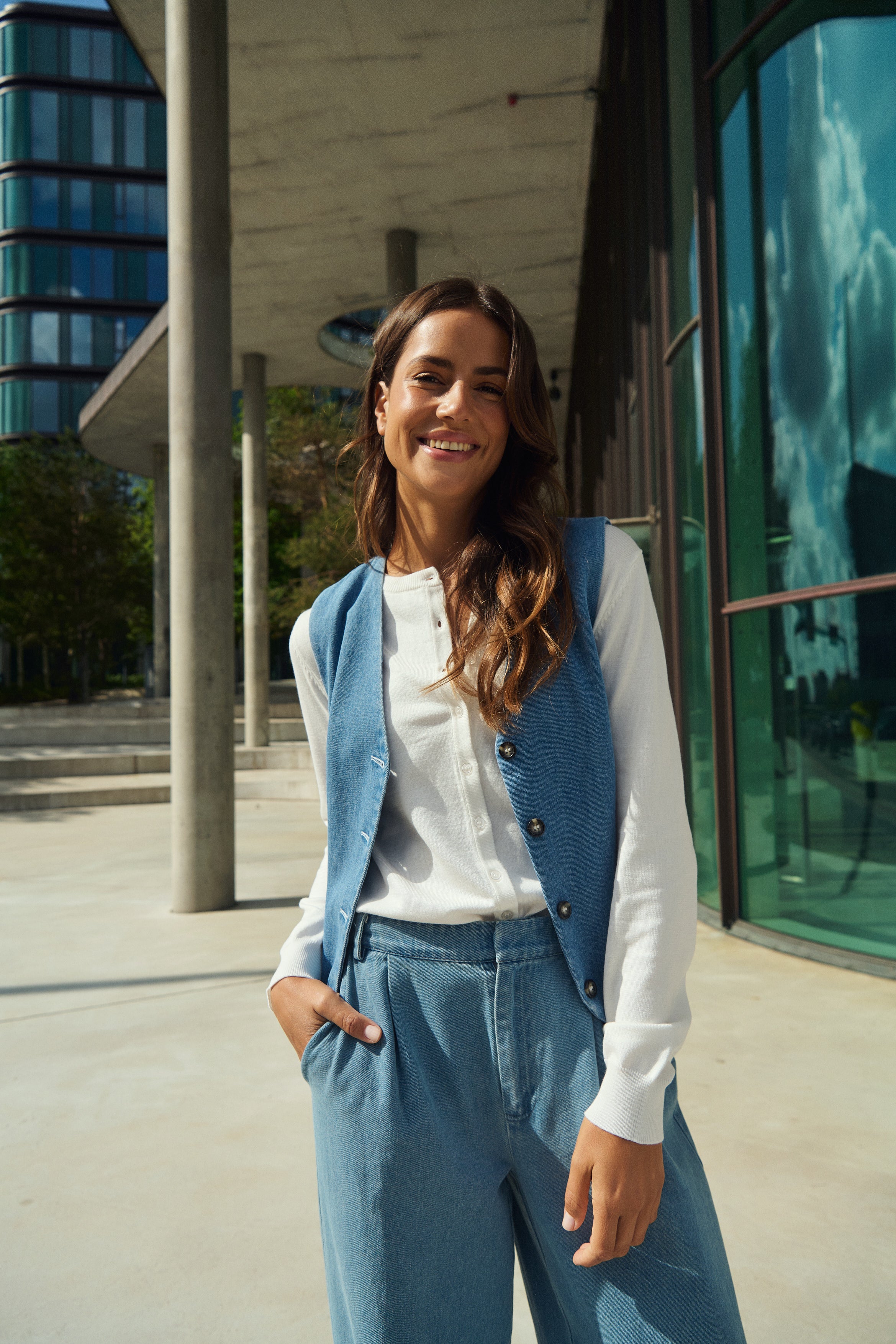 Saint Jaclyn Jeans in Smoke Blue