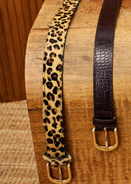 FRNCH Maurois Brown Leather Belt in Crocodile Effect