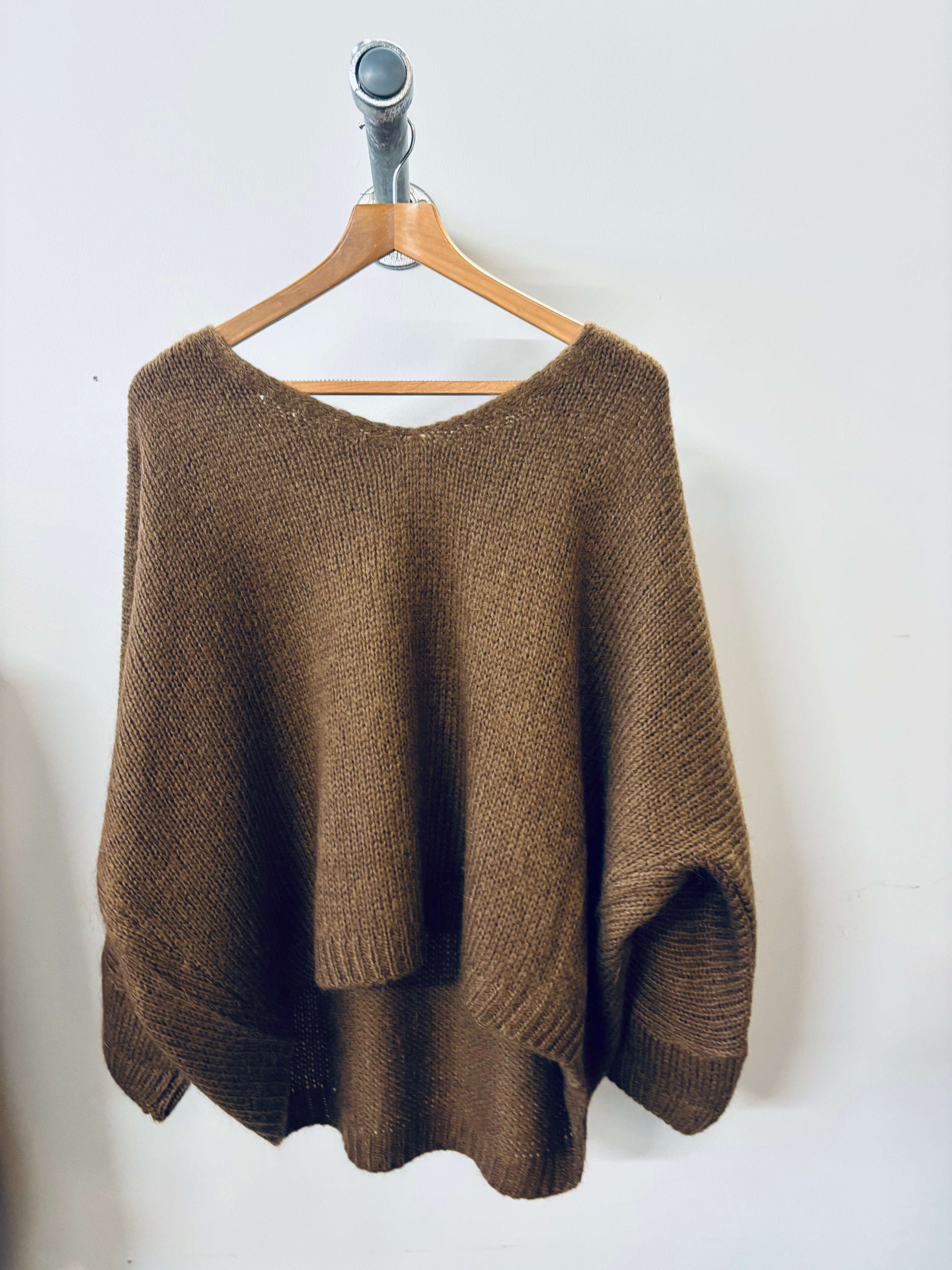 Ruby V-Neck Knit in Tannin (ONE SIZE)