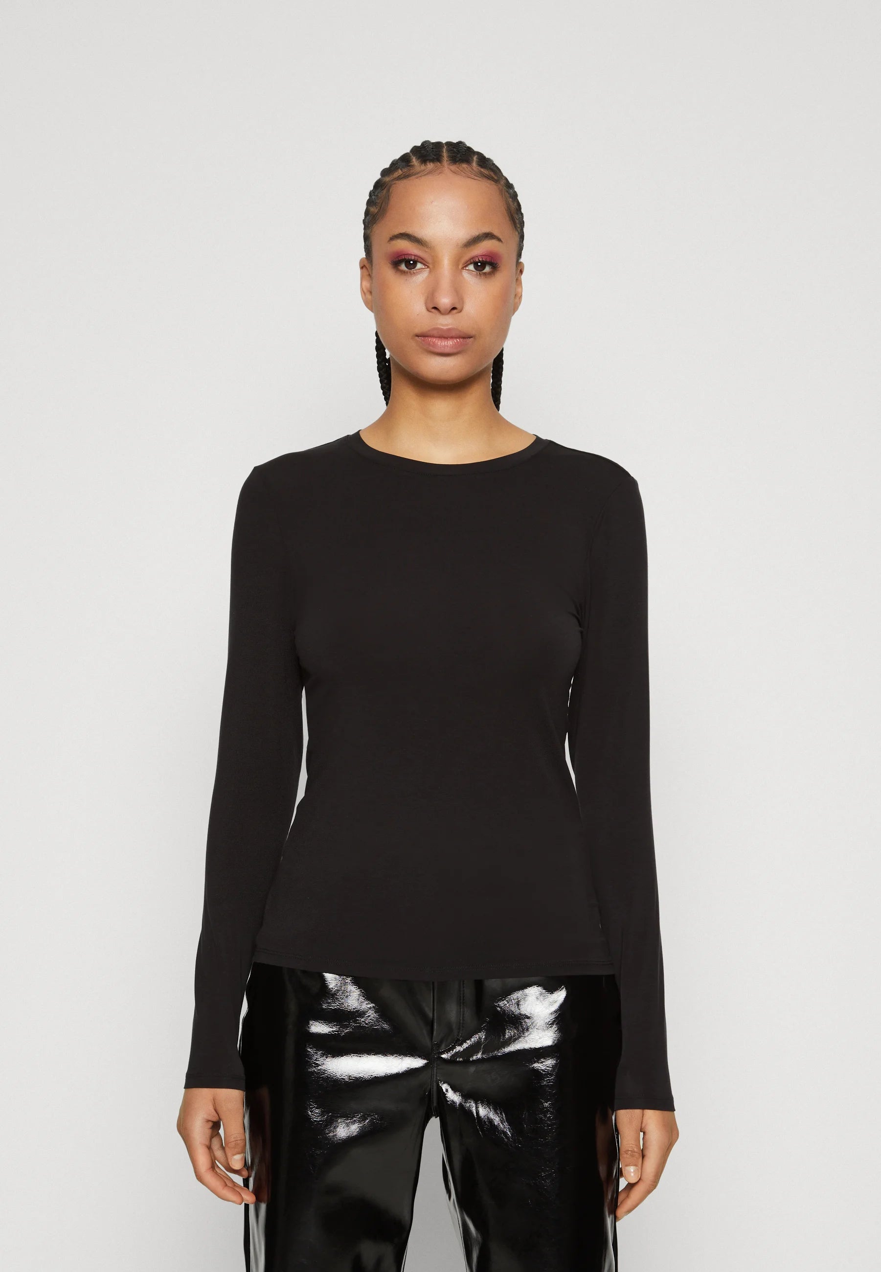 MSCH Betrina Round Neck Long Sleeved Top in Black