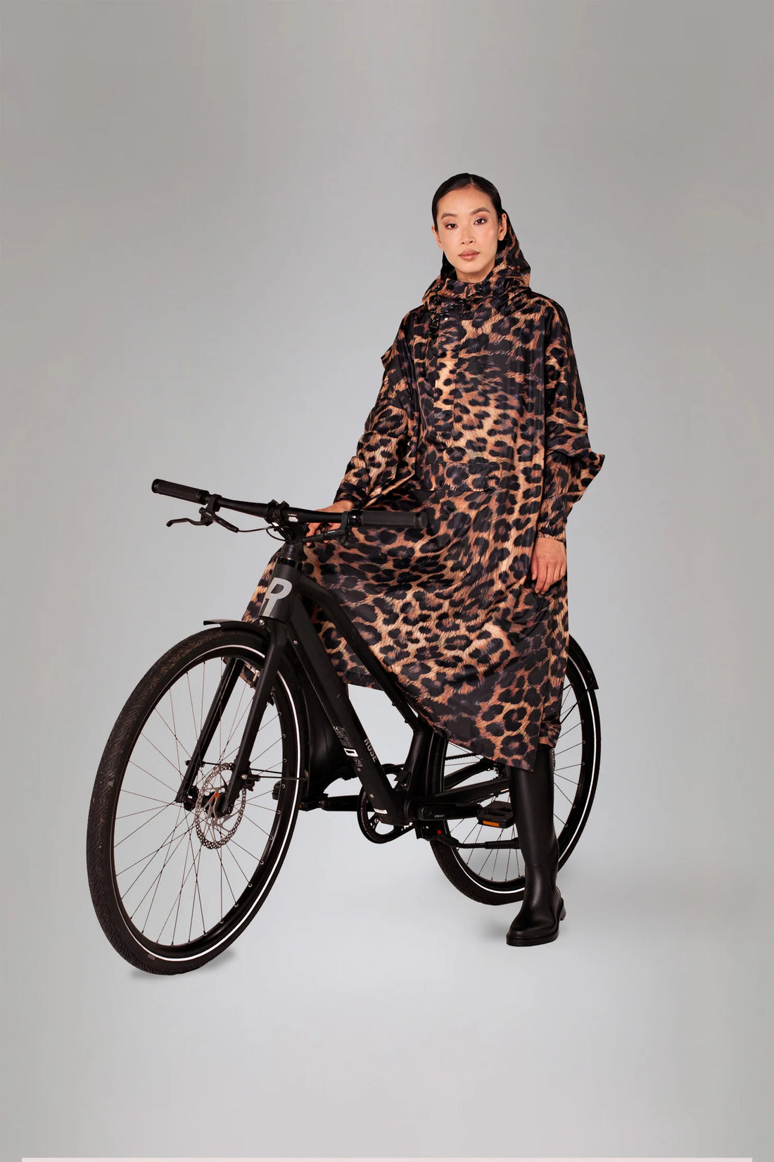 Rainkiss Dark Leopard Waterproof Poncho with Built in Carry Pouch (One Size)