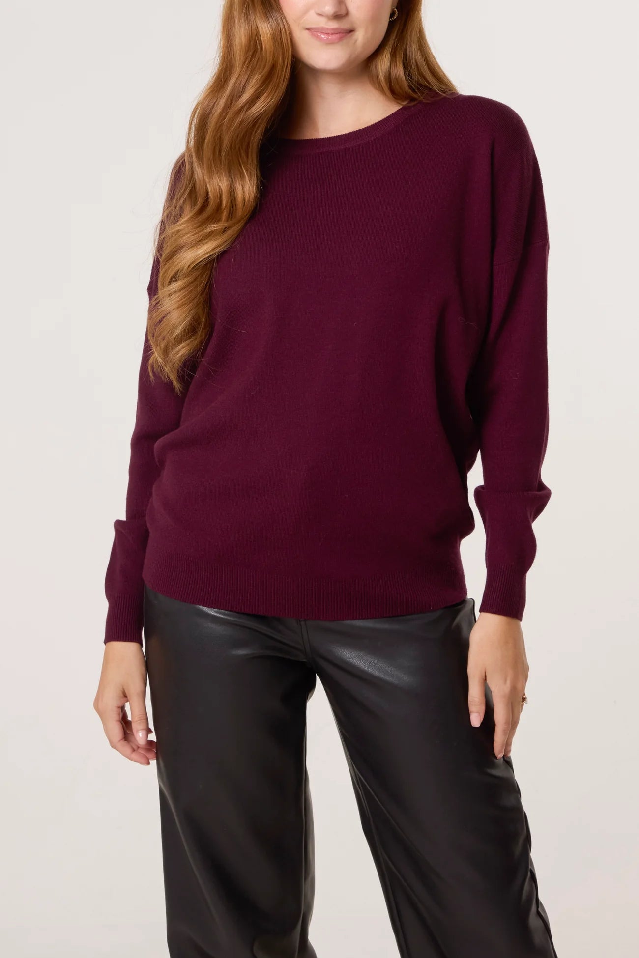 Hayley Crew Neck Fine Knit in Wine
