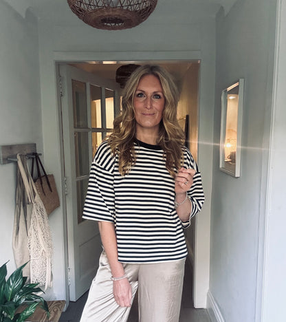 Soleil Sweatshirt tee in Navy &amp; White (one size)