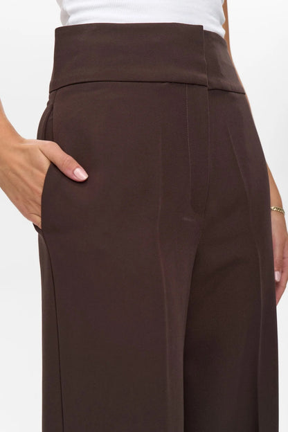 Numph Nubussy Trouser in Black Coffee Brown