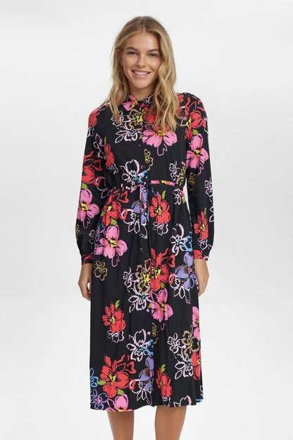 Numph Nuhallie Midi Dress in Caviar Print