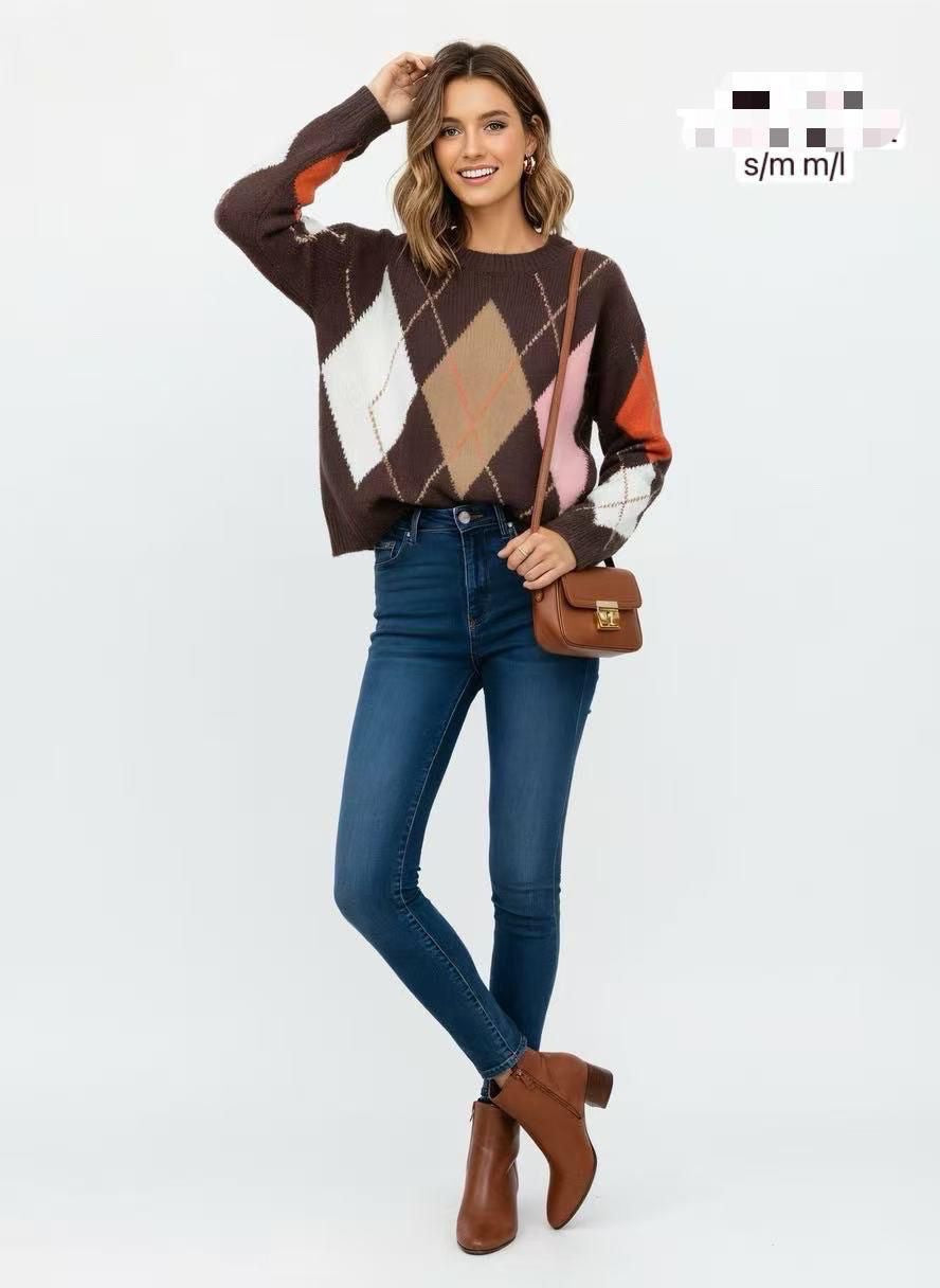 Carrie Round Neck Knit with Diamond Pattern in Chocolate