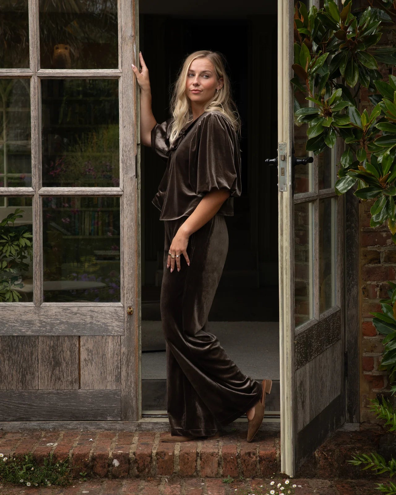 Evie Velvet Trouser in Truffle (ONE SIZE)