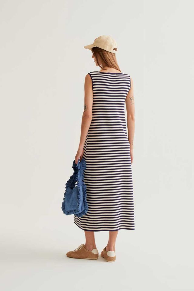 Long knit dress with white and navy striped print