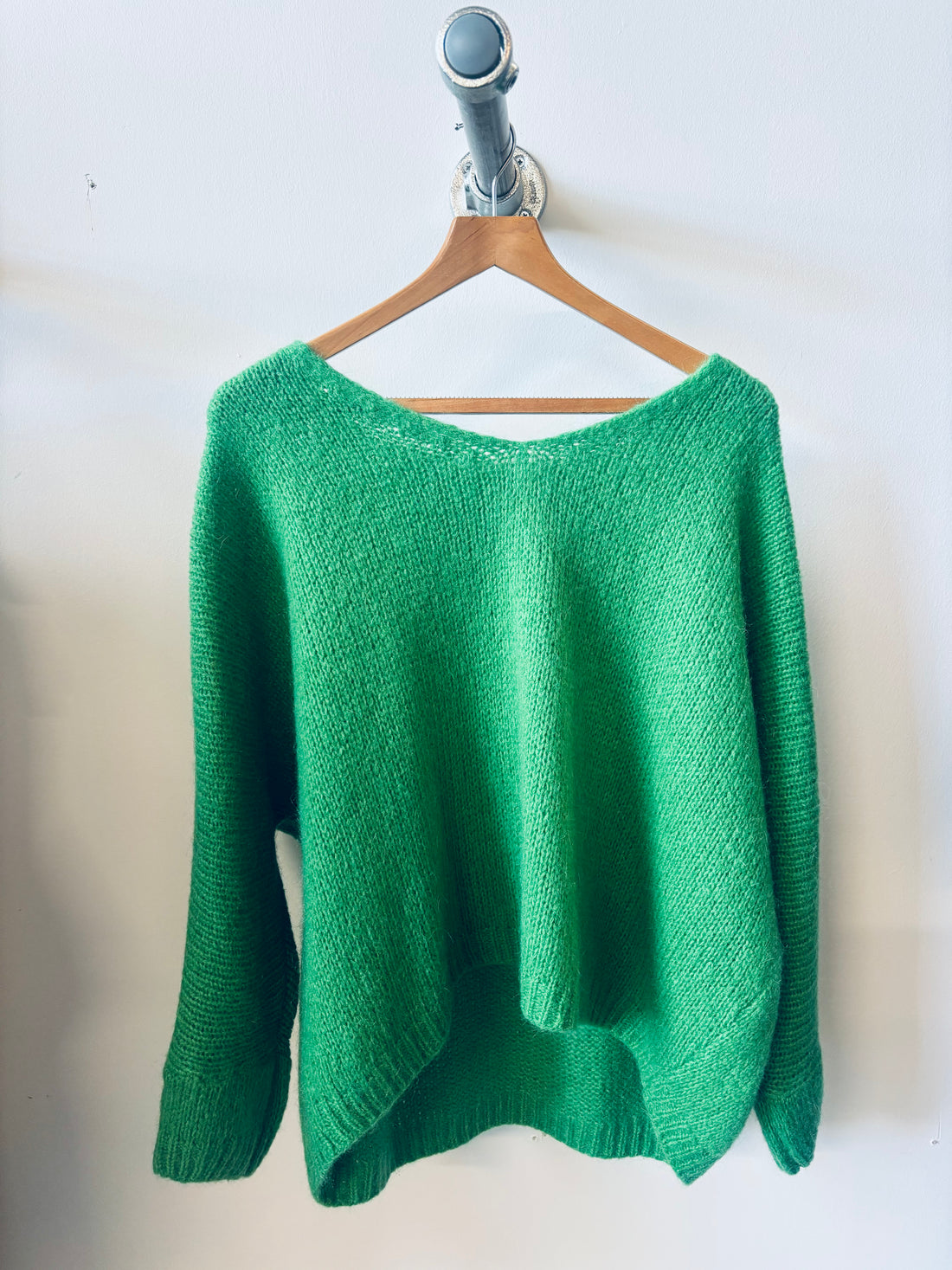Ruby V-Neck Knit in Green (ONE SIZE)