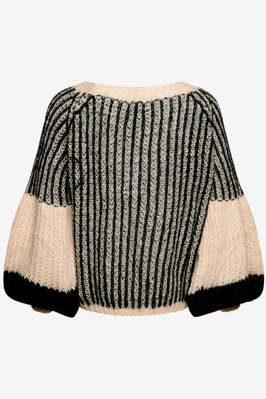 Liana Knit Pullover In Cream And Black