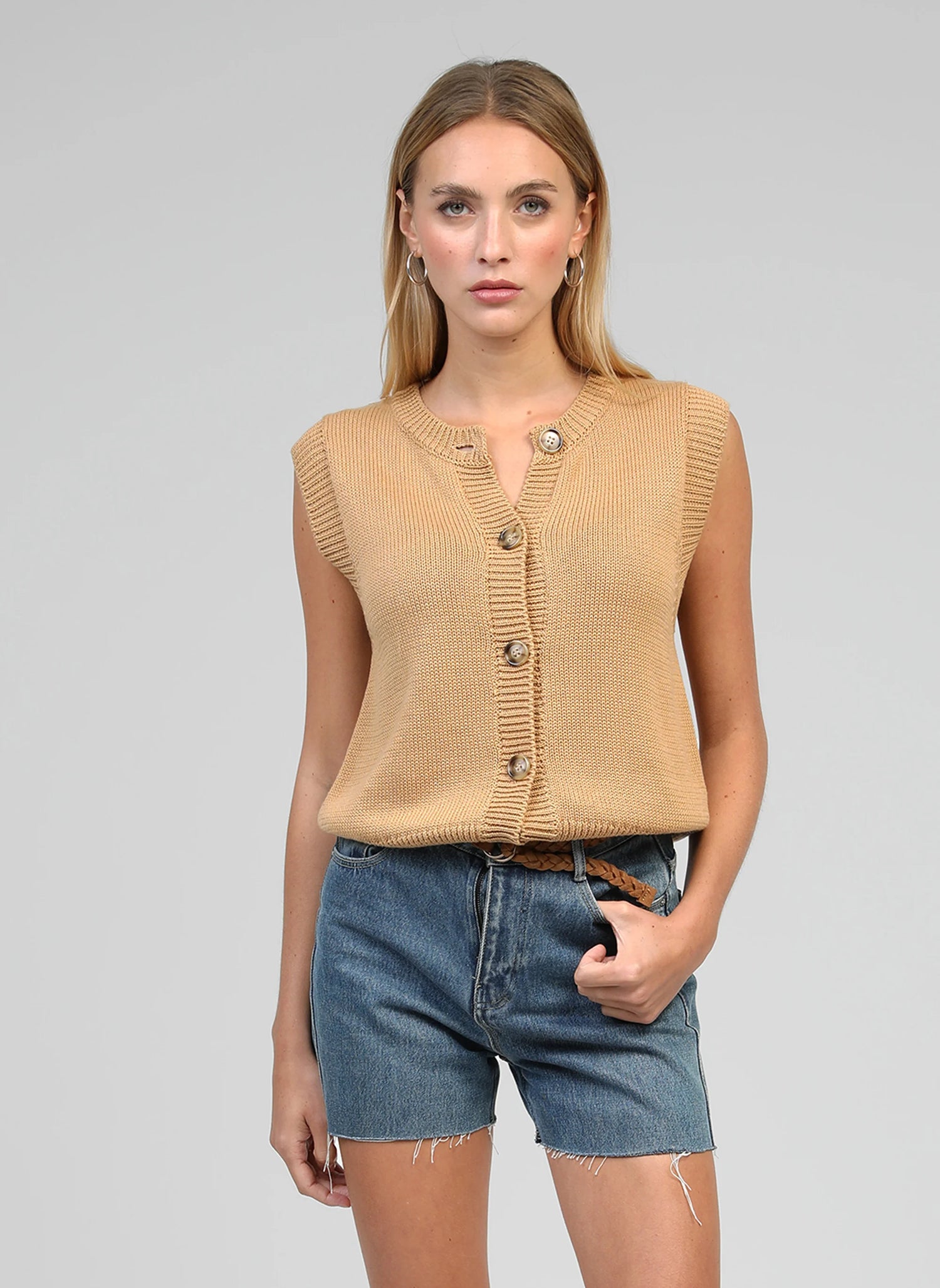 ANGE LEVIONA Beige Vest