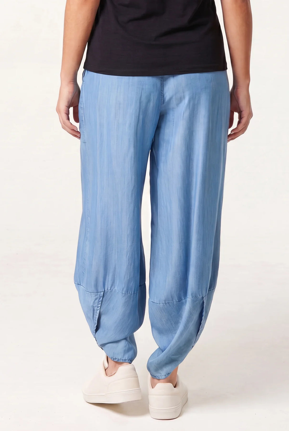 Front Pockets Denim Harem Trousers (one size)