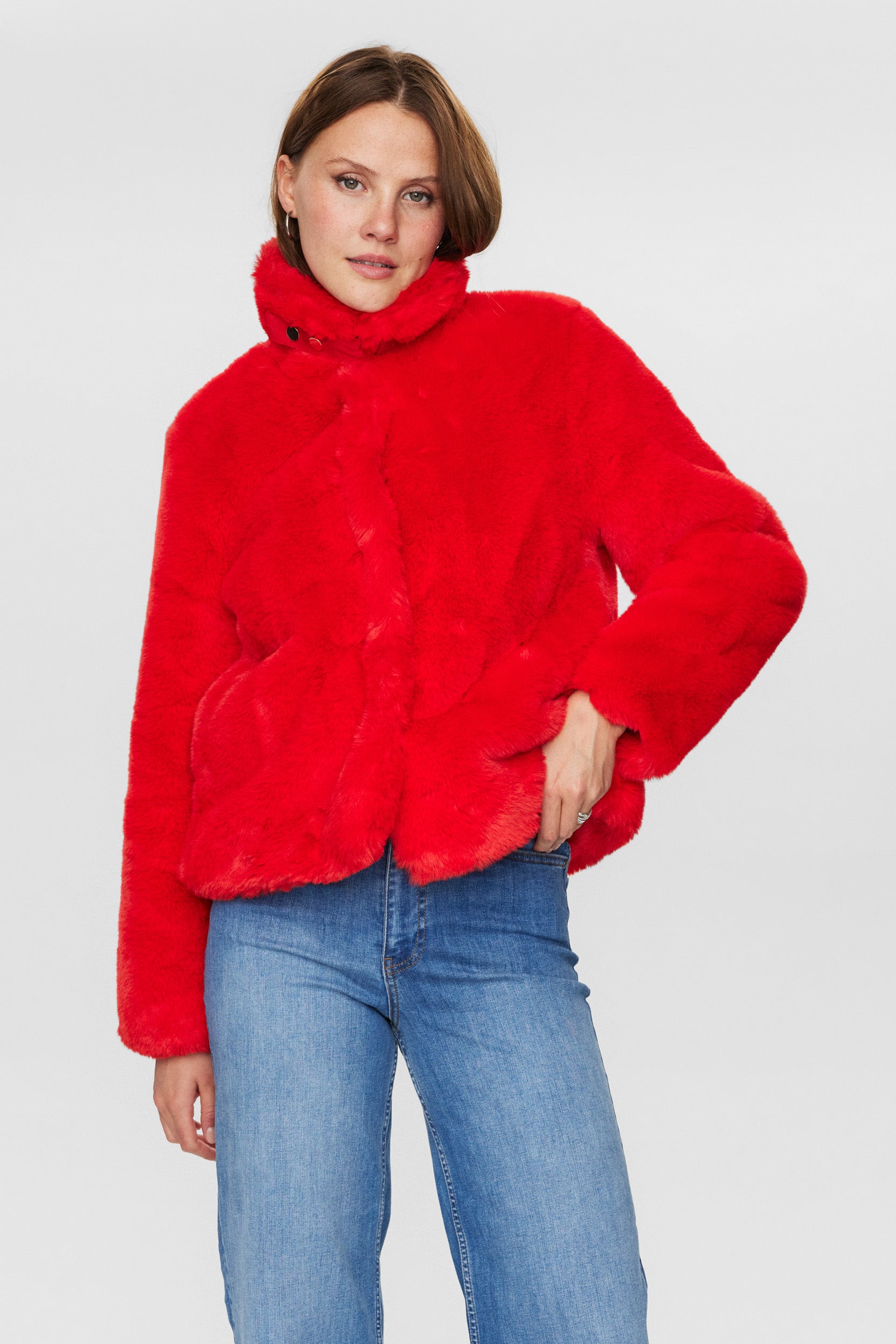 Nümph Nuwinda Faux Fur Short Jacket in High Risk Red