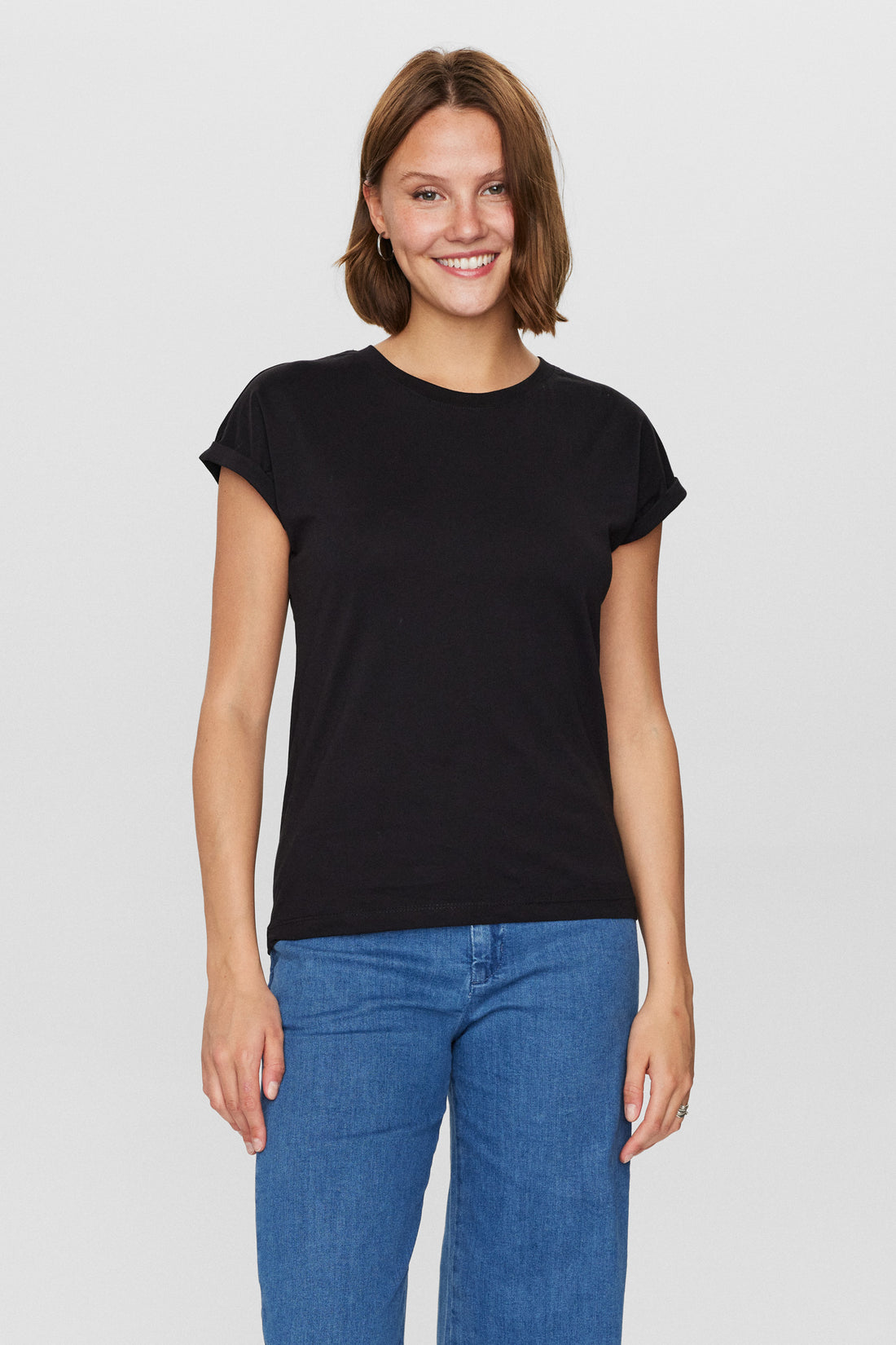 Numph Nubeverly Organic Cotton T-Shirt in Caviar