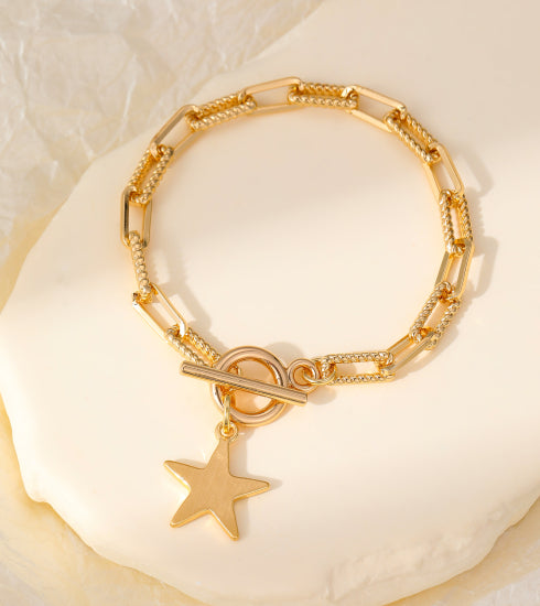 Carmen Chain Bracelet with Bar Fastening and Star Charm in Gold