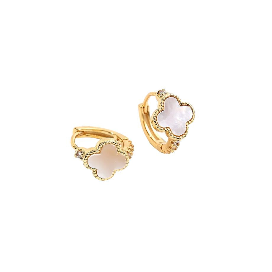 White Pearl Clover Small Huggie Earrings In Gold