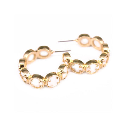 Daisy Natural Shell Hoop Earring in Gold