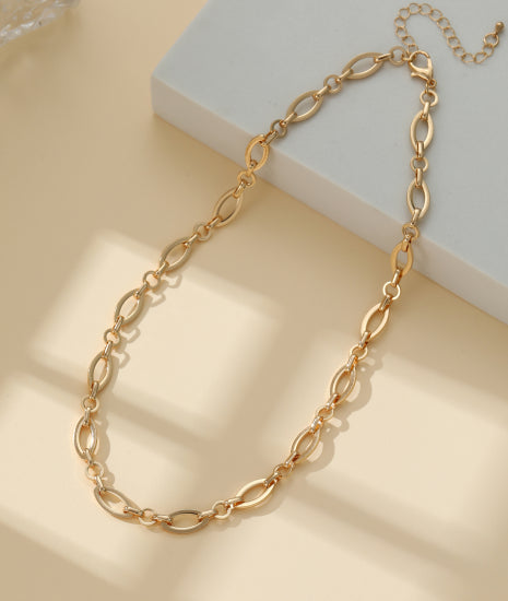 Ola Chain Necklace in Gold