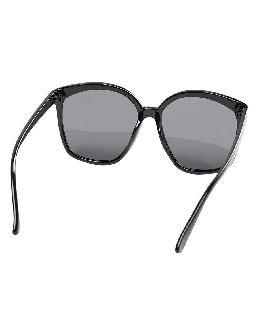 Nunicoler Sunglasses in Black with Case